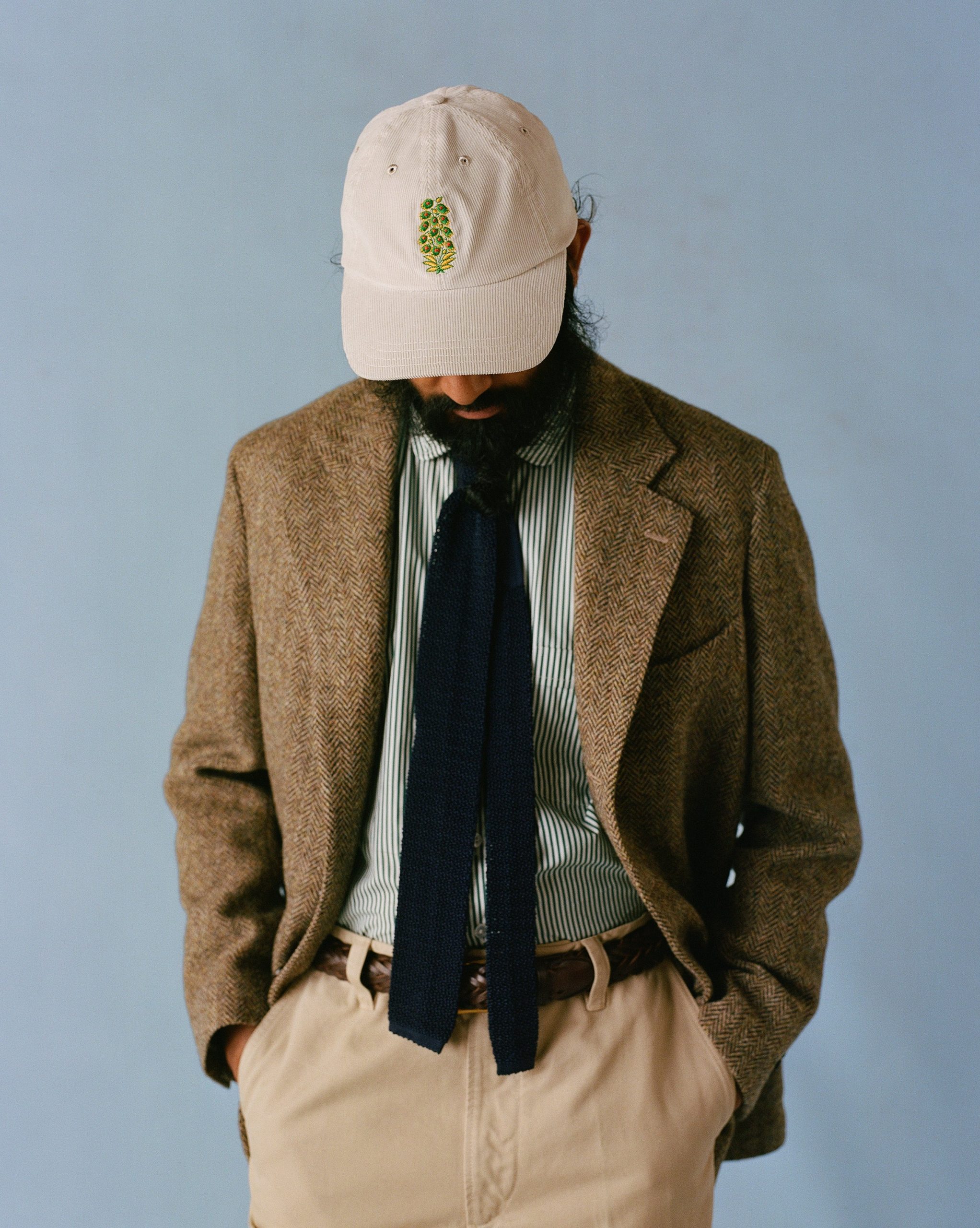 White Flowers Emblem Cotton Corduroy Baseball Cap - Image 4