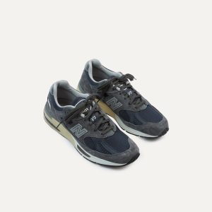 New Balance Dark Gull Grey Made in UK 991v2 Trainers