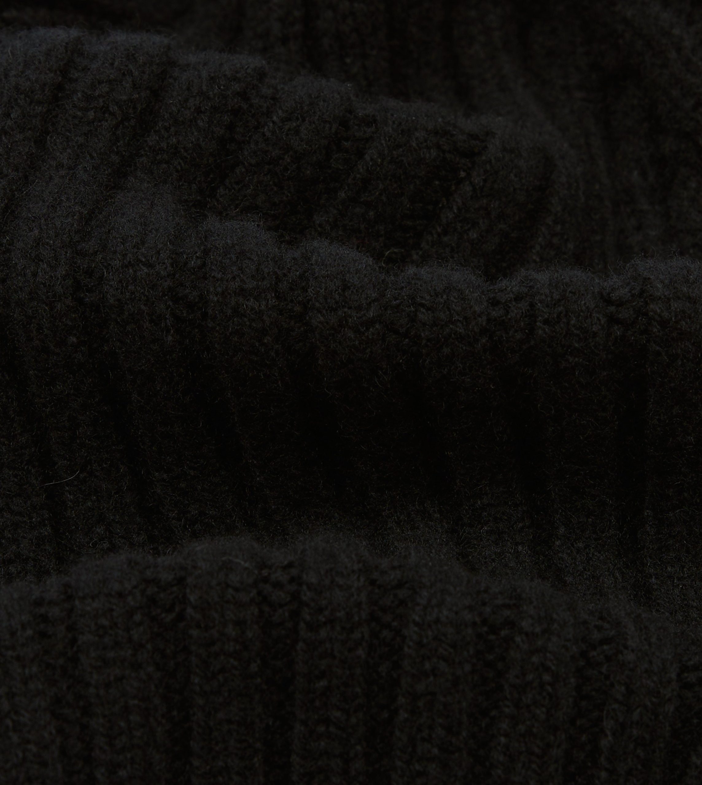 Black Lambswool Ribbed Knit Cap - Image 2